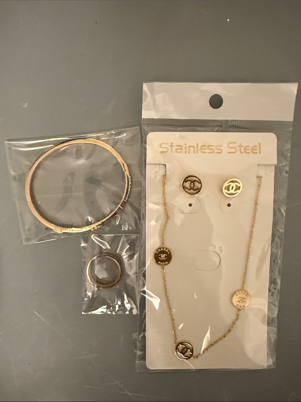 Gold-Tone Women's Necklace, Bracelet & Ring Jewelry Set